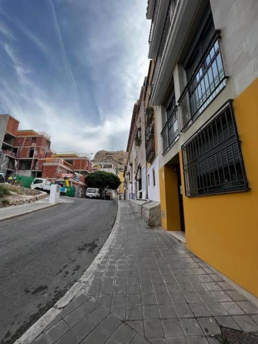 Habitación privada en el Dúplex, centro de Alicante, Casco Antiguo Exterior foto